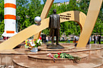 Открытие мемориального комплекса и памятника Петру Голубеву