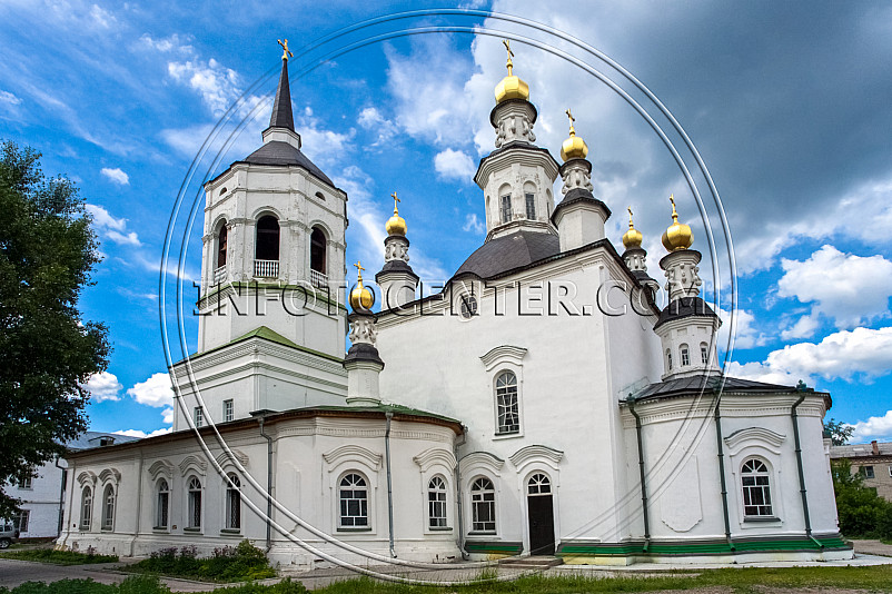 Казанский храм Богородице-Алексиевского мужского монастыря